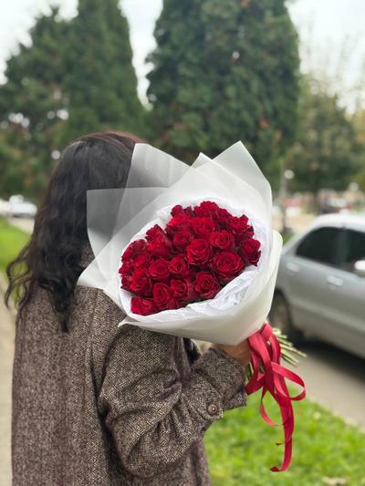 Букет из 25 кенийских роз Red