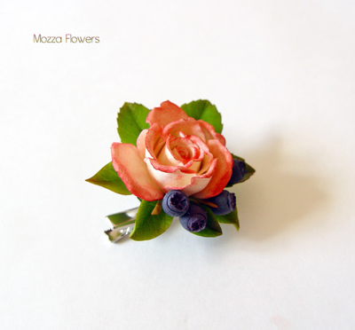 Зажим для волос-брошь "Розово - черничная душа".