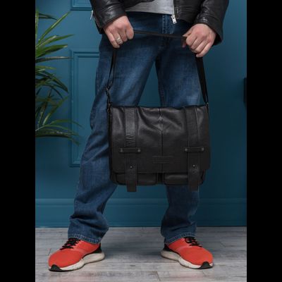 Кожаная мужская сумка Madruzzo black (арт. 5068-01)