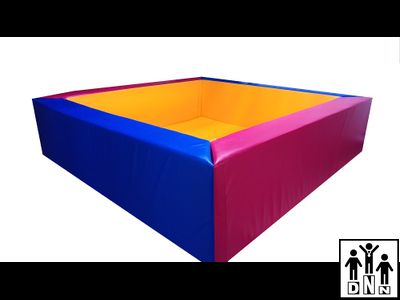 Сухой бассейн квадратный без аппликаций 100*100*36 разборный синий/красный DNN
