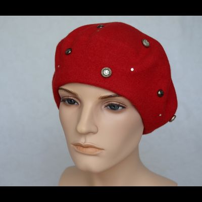 Красный фетровый берет Vizio Визио Италия 3633