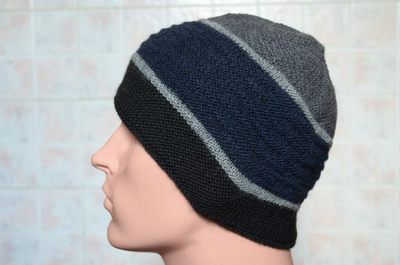 Разноцветная мужская шапка Vizio италия 5652 черно - сине - серая