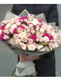 39 КУСТОВЫХ РОЗ