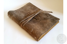 кожаный органайзер с гравировкой на обложке, именной ежедневник, ежедневник на заказ