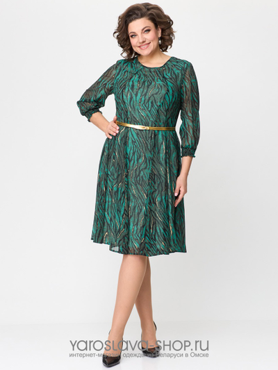 Зеленое шифоновое платье с поясом в золотом цвете