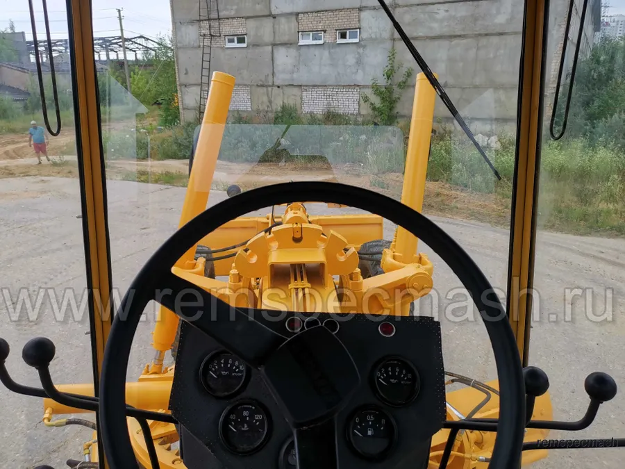 Автогрейдер ДЗ-122 Б7