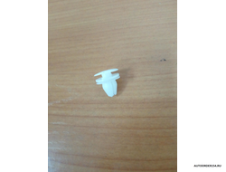 Пистон (клипса) обивки двери ВАЗ 2105,  2121-6102053, (цена за  100 шт.)