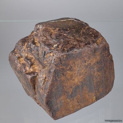 Лимонит по пириту. Южный Урал. Россия. 45*42*42мм