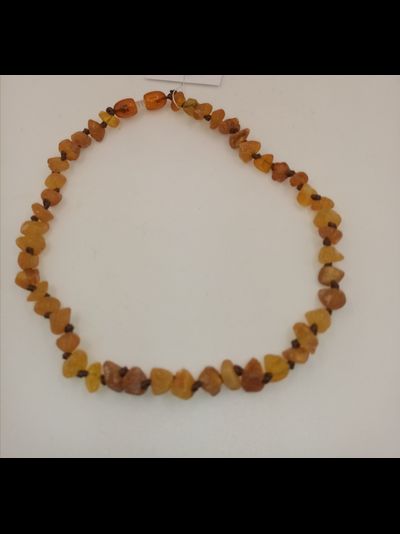 Детские бусы из натурального необработанного янтаря