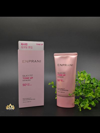 ENPRANI Солнцезащитный крем с легким эффектом тонального средства SPF50+ PA++++ 70мл
