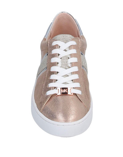 Женские кроссовки Michael Kors под бежевые