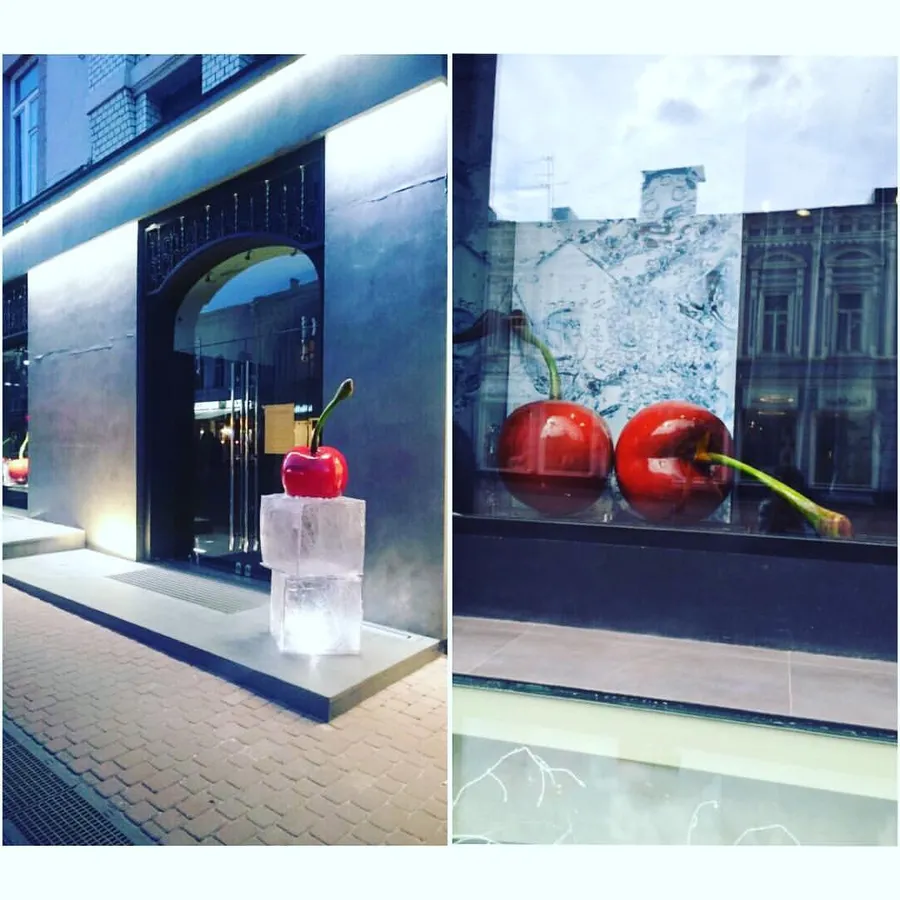 Оформление витрины бутика Intermoda, г. Нижний Новгород