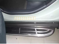Пороги OEM  на Toyota Rav4 (2019-...)
