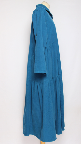 Платье-рубашка Бохо "Вельвет карманы ярусы" изумруд, бирюза до р.52