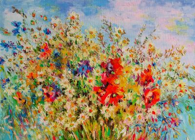 Полевые ромашки с маками