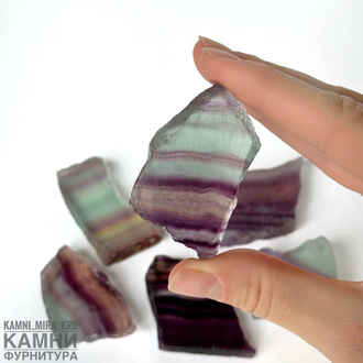 Срез флюорита 50-70 гр, цена за штуку