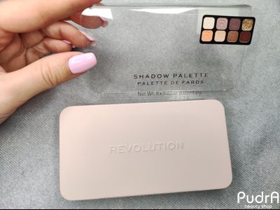 Makeup Revolution Палетка теней Forever Flawless Dynamic Serenity