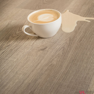 SPC ламинат Respect Дуб Светлый 4210 43 класс толщина 5.0 мм с фаской и подложкой замковый 2.2448 м2