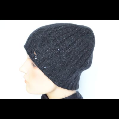 Черная вязаная шапка с пайетками Vizio Италия 8064 C фото