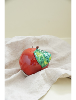 Яблоко малое