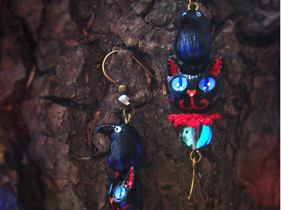 "Секреты Лавочки Чудес", длинные серьги с чёрными котами, воронами и звёздами