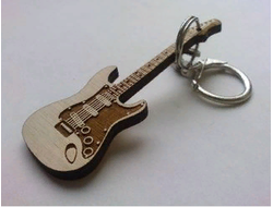 Брелок "Электрогитара" тип 1 дерево