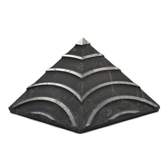 Пирамида ребристая шлифованная, размер основания 40-42мм