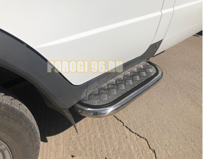 Пороги с накладным листом d42 для ГАЗель Соболь