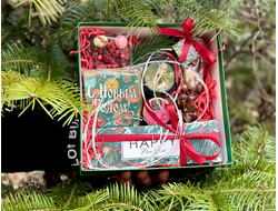 Новогодний набор - Ароматный чай, Бельгийский шоколад, Сладости в ассортименте
