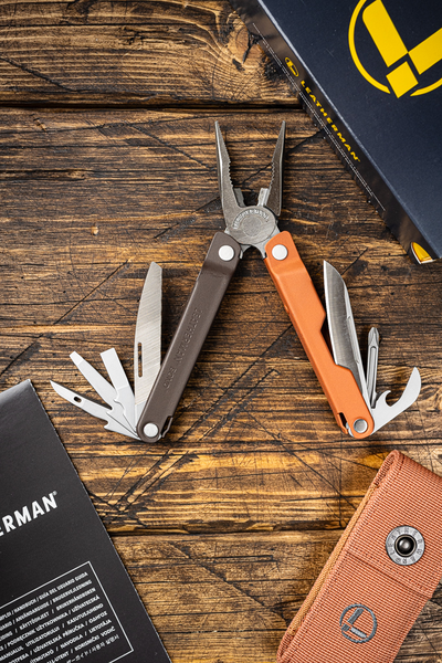 Leatherman Bond с чехлом на кнопке Burnt Sienna