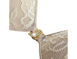 Силиконовый бюстгальтер с кружевом, цвет телесный