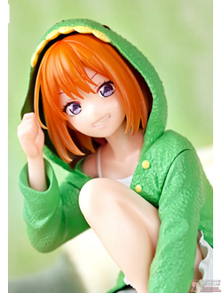 Фигурка Ёцуба Накано (Yotsuba Nakano Kutsurogi Roomwear ver. Noodle Stopper)