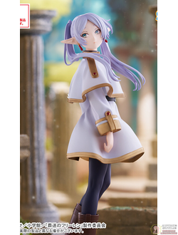Фигурка Фрирен (Frieren Desktop×Decorate Collections)