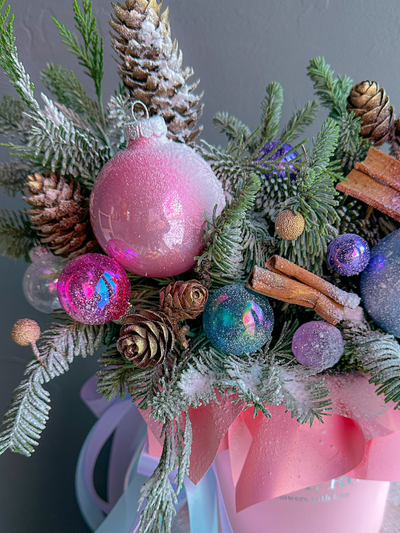 Композиция с елью "Баббл гам"