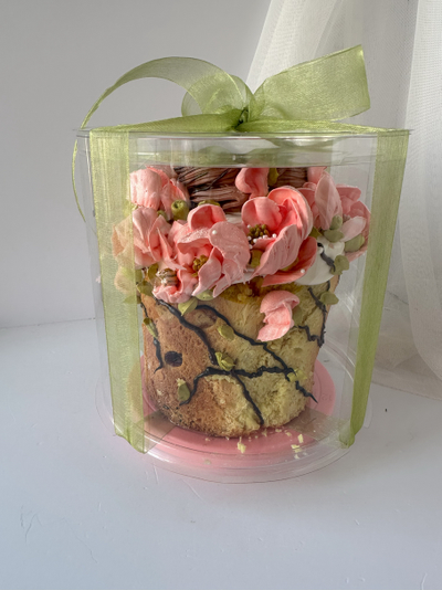 Кулич с зефиром ручной работы