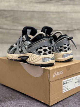 Asics Gel Kahana Black Silver