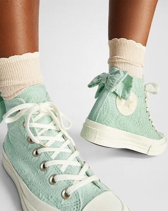 Converse shoes with bows deals