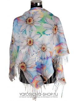 30220-6. Платок из вискозы голубого цвета с крупными ромашками.