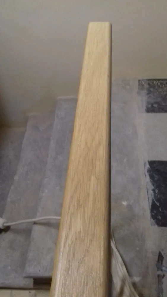 перила после покрытия лаком
