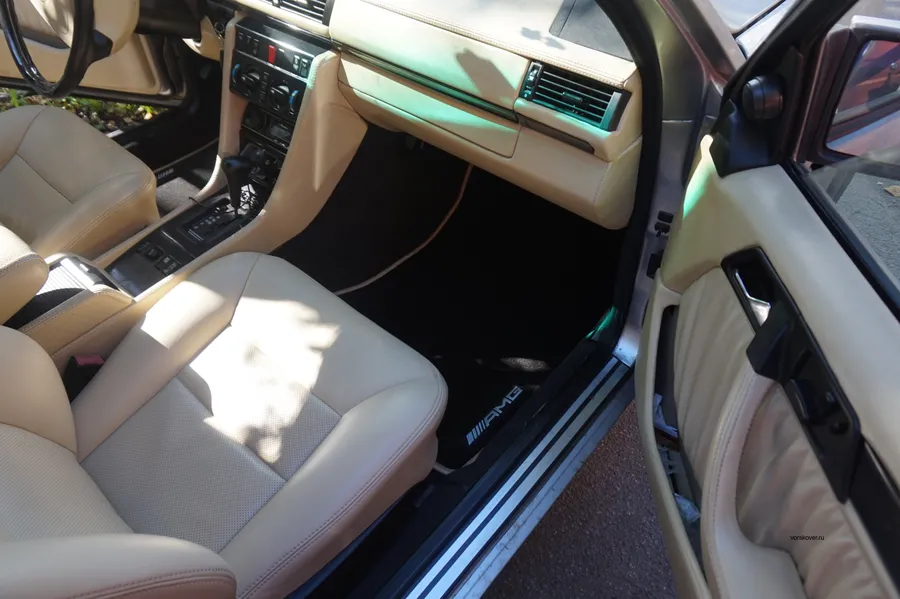 Коврики для Mercedes-Benz E W124, материал Euro-черный