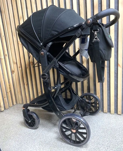 Детская коляска 3 в 1 Luxmom 601A Черный