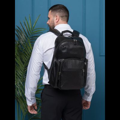 Кожаный рюкзак Bertario black (арт. 3102-01)