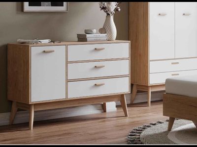 Калгари спальня Комод 1195х450х820 дуб натуральный светлый / белый матовый