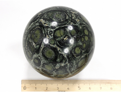 Шар Риолит «Яшма Kambaba», «Крокодиловая яшма», Мадагаскар (66 мм, 396 г) №37536