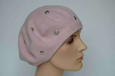 Фетровый берет со стразами