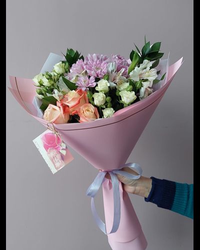 Евробукет (букет из роз, альстромерии, зелени)