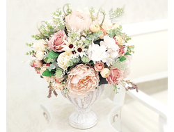 Цветочная композиция Пионы карамельные в вазе КС006/Купить в Москве с доставкой по России