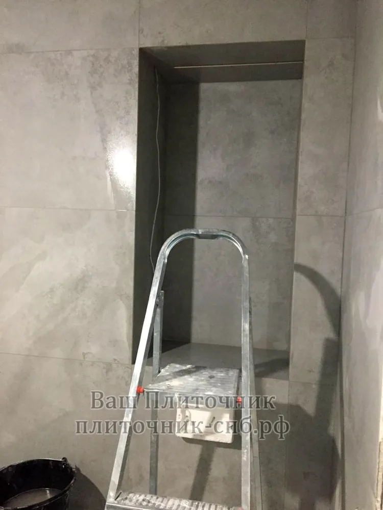 Облицовка стен ванной комнаты керамогранитом 60*120, с запилом внешнего угла под 45 градусов