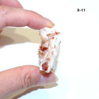 Ванадинит натуральный (щетка) №3-11: 40*38*17мм