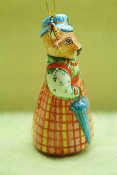 Коровка в шляпе